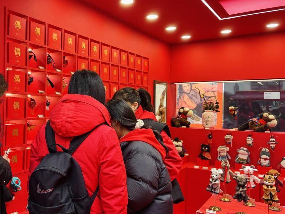 线下店又受欢迎了？