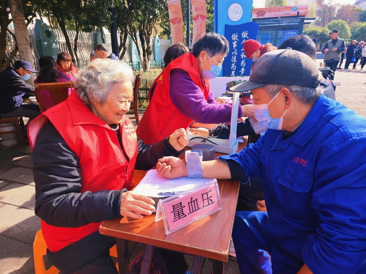 杭州古东社区:传承雷锋精神,社区便民服务暖人心