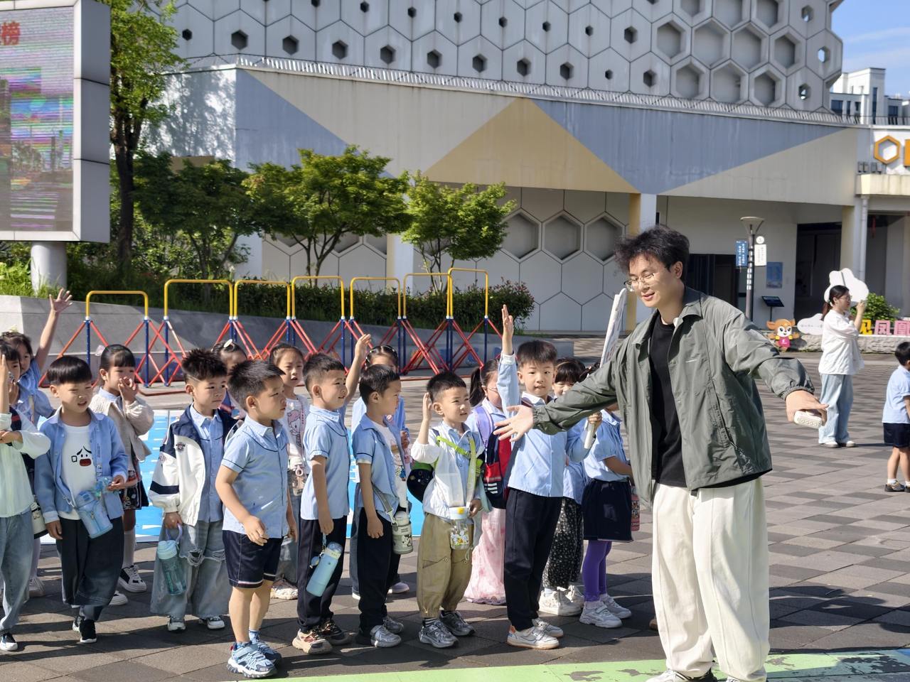 衢州市衢江区东港小学幼小衔接体验活动圆满落幕(图1)