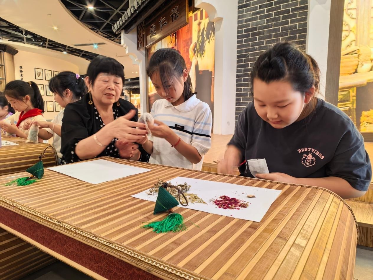 图片2.jpg