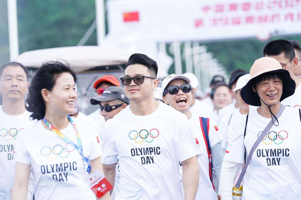 1936618490400059392.jpg https://appimg.dzwww.com/2025/0621/1iu8vfk6cuet1rpok9.jpg