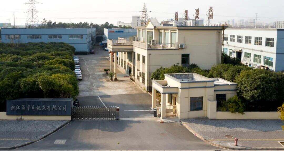 1986253532705054720.jpg 图片