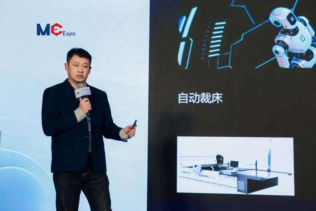 1992426362090008576.webp 图片