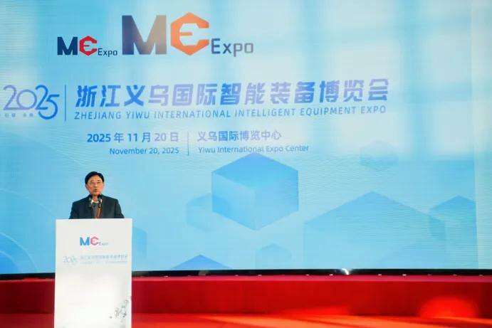 1992423958279860224.webp 图片