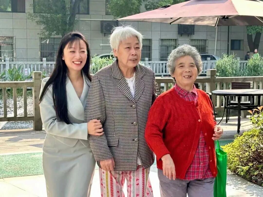 2047166867469967360.jpg 图片