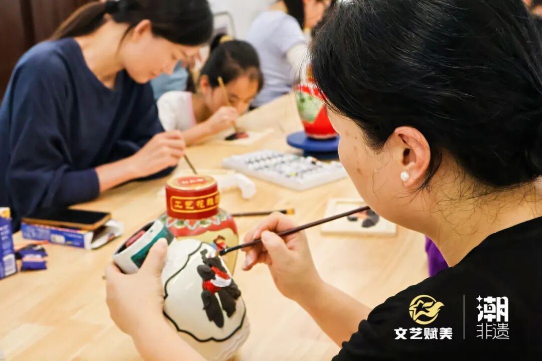 2096868642732838912.jpg 图片