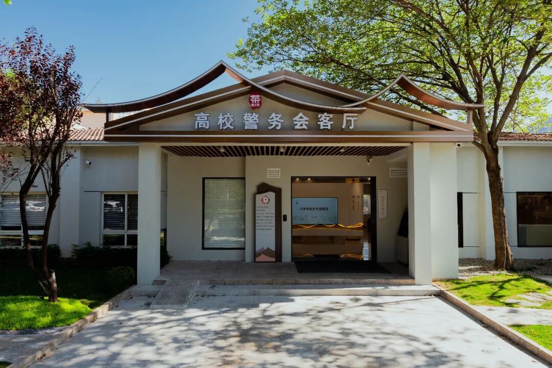 2080602159845412864.jpg 图片
