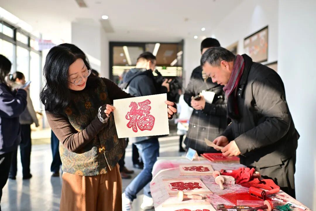 2012783155823431680.jpg 图片