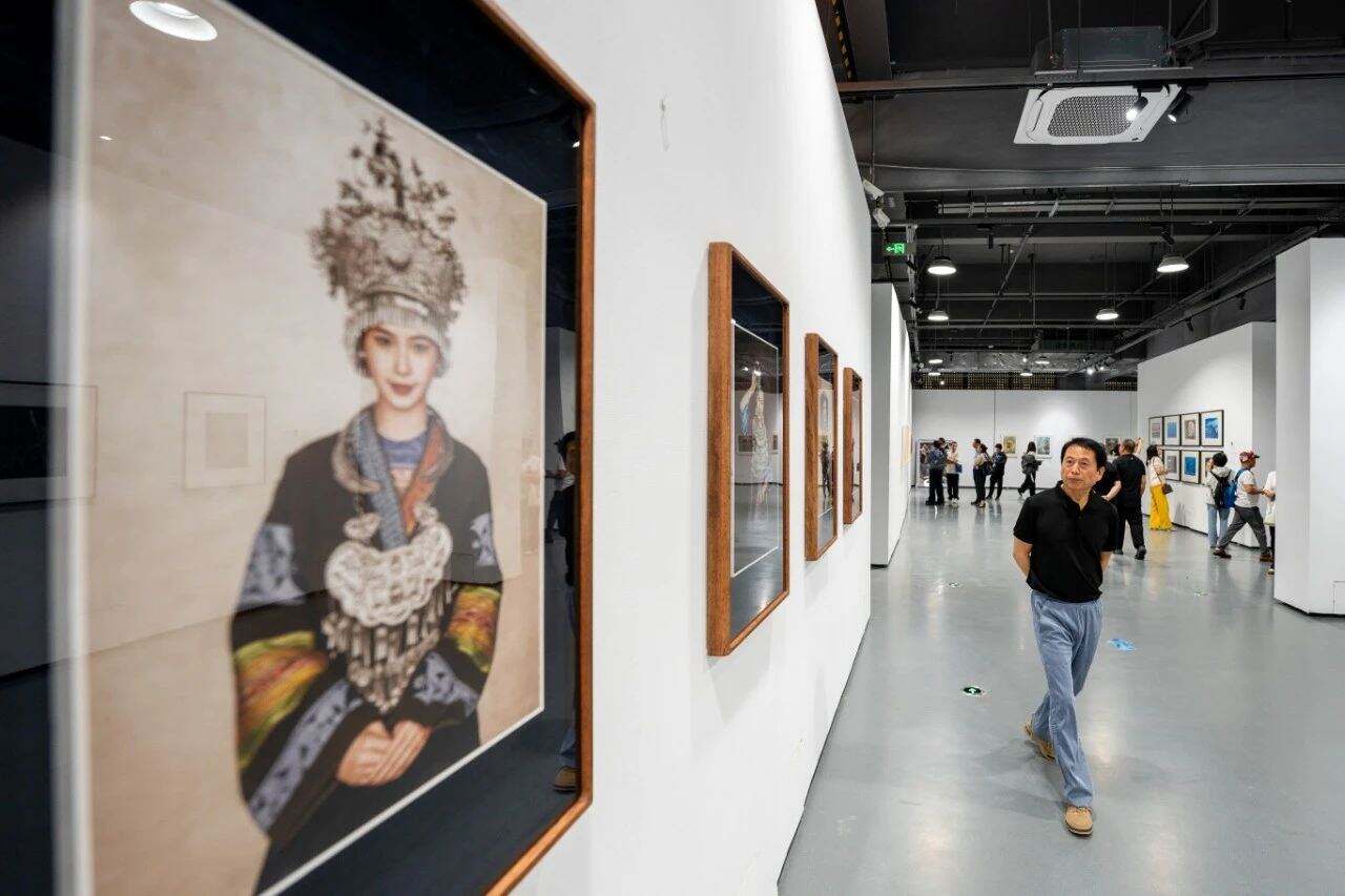 星空体育网站：国际摄影名城建设再添新地标丽水摄影文化中心昨开馆(图2)