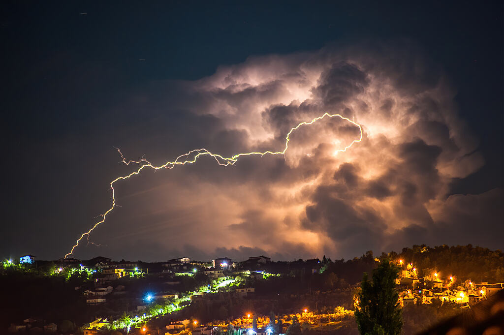 短时暴雨、雷雨大风！浙江极端高温即将退场，仍需警惕强对流天气