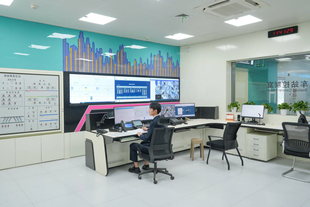 智慧管控中心.jpg