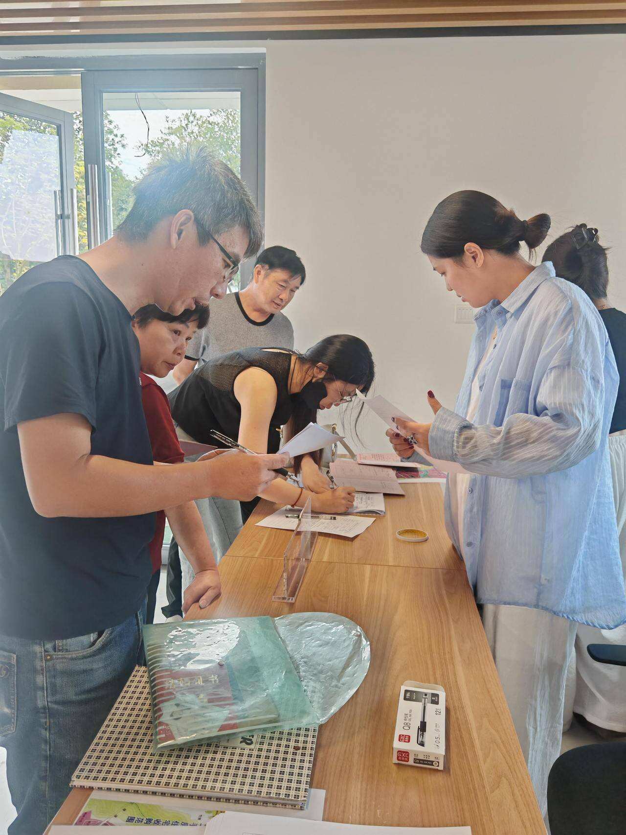 诸暨市“以旧换新”签约现场。诸暨市住建局 供图.jpg