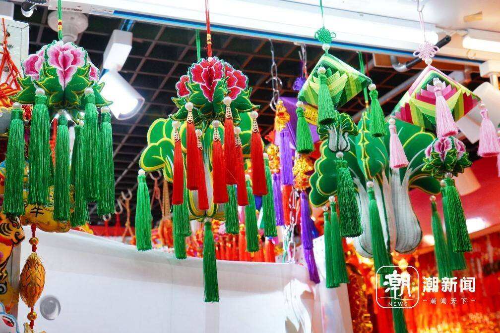 义乌端午文创香囊走俏市场