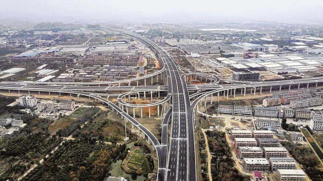 1982035208496472064.jpg 图片