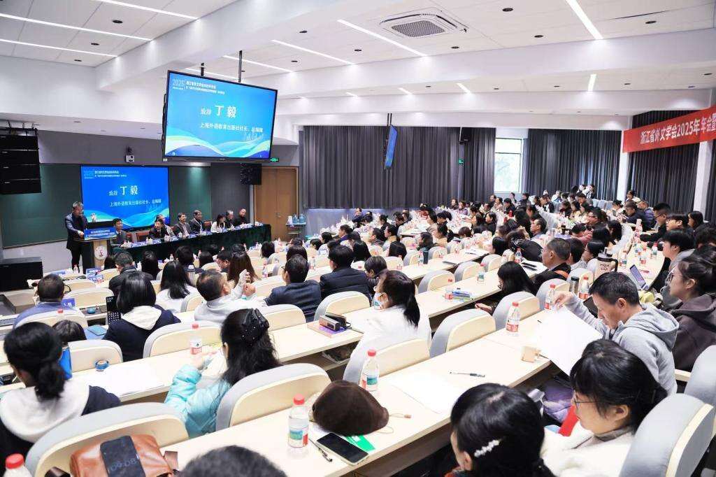 1993138626724081664.jpg 1C1F1