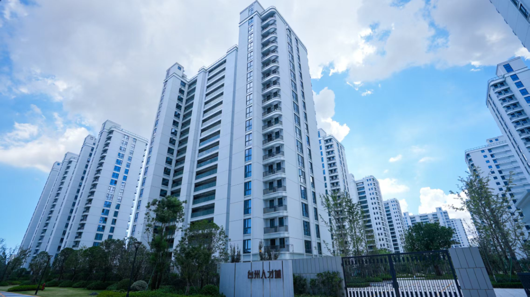 1999449418675126272.png 图片