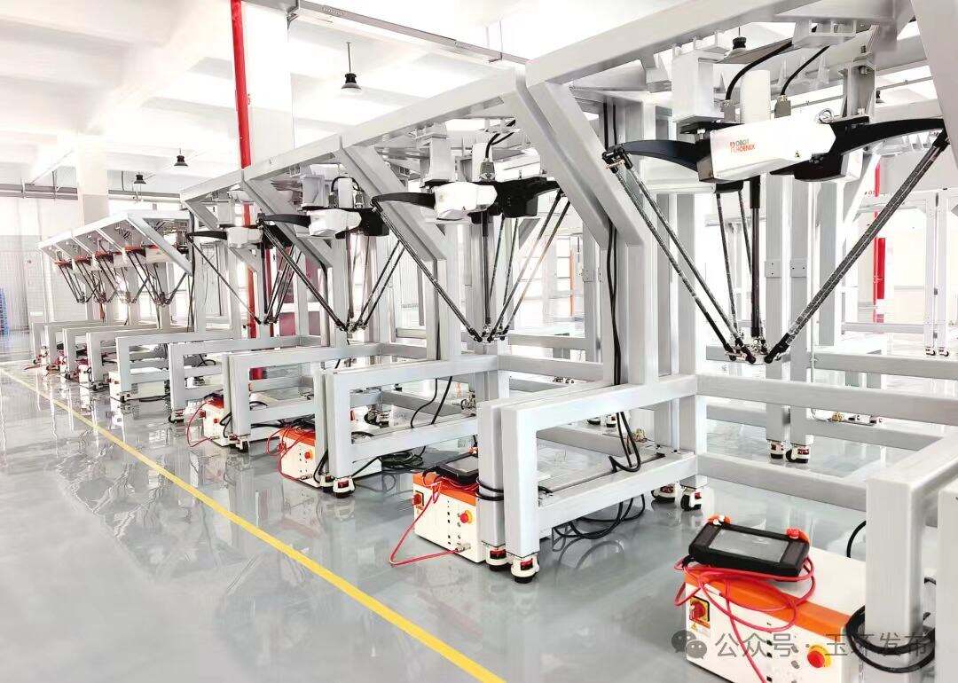 2001131803368095744.jpg 24e39e9a90cb2701f06fe7ed673d1732.jpg