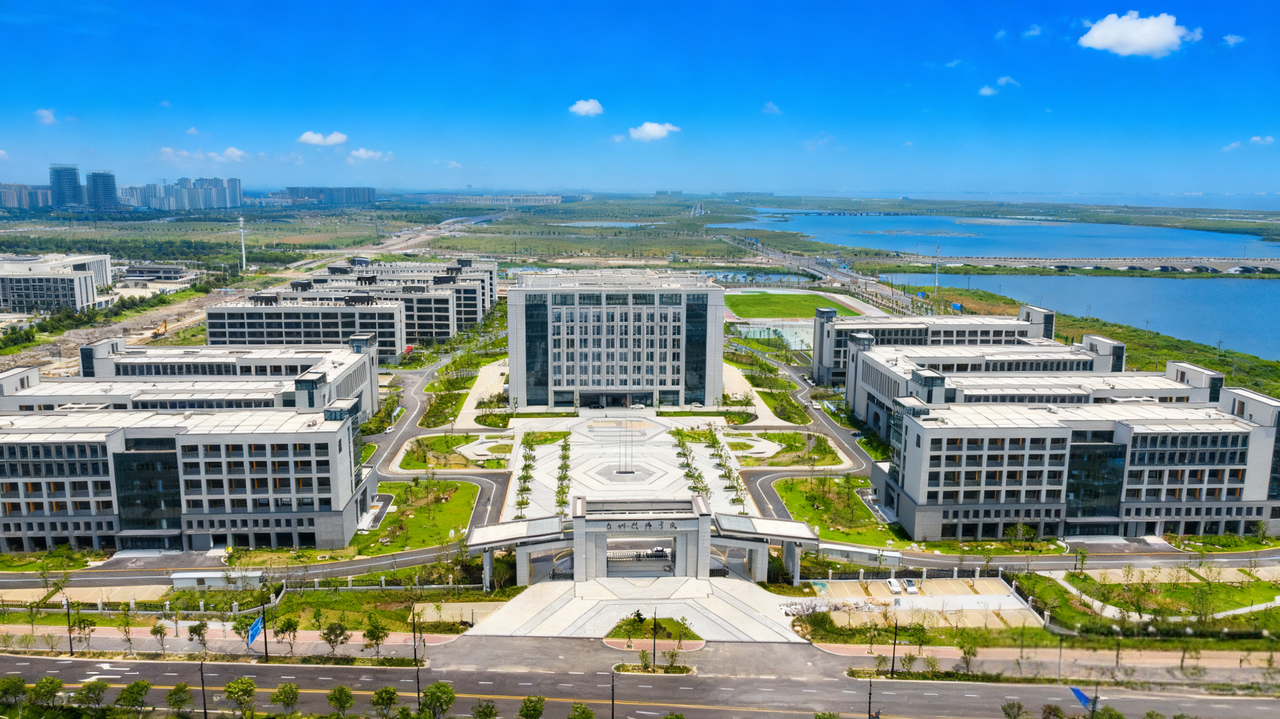 2005464374428172288.png 6、重点工程--台州技师学院项目.png