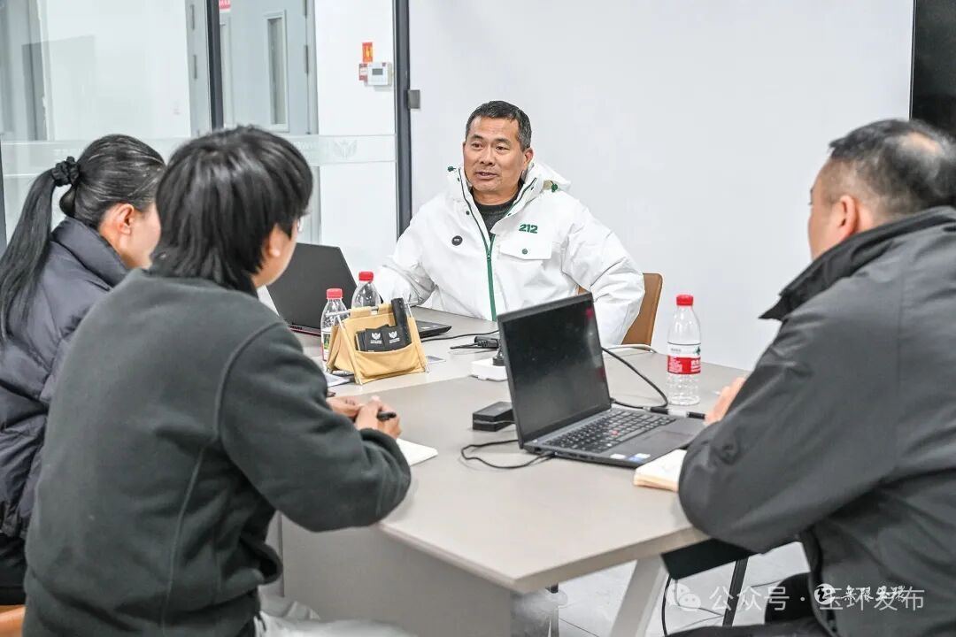 2015218210025951232.jpg 图片