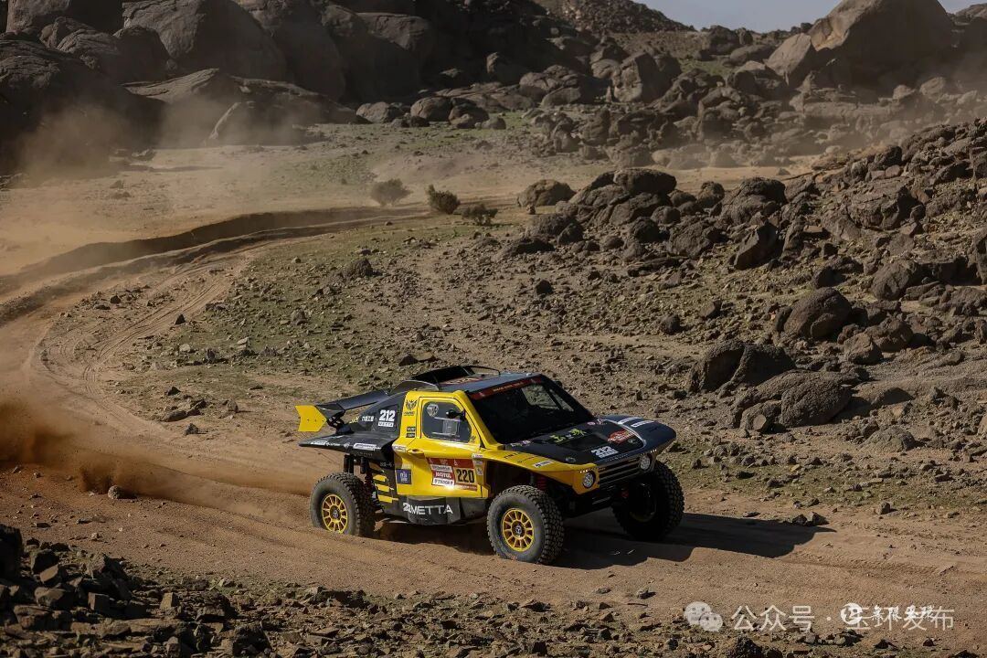 2015218210554433536.jpg 图片