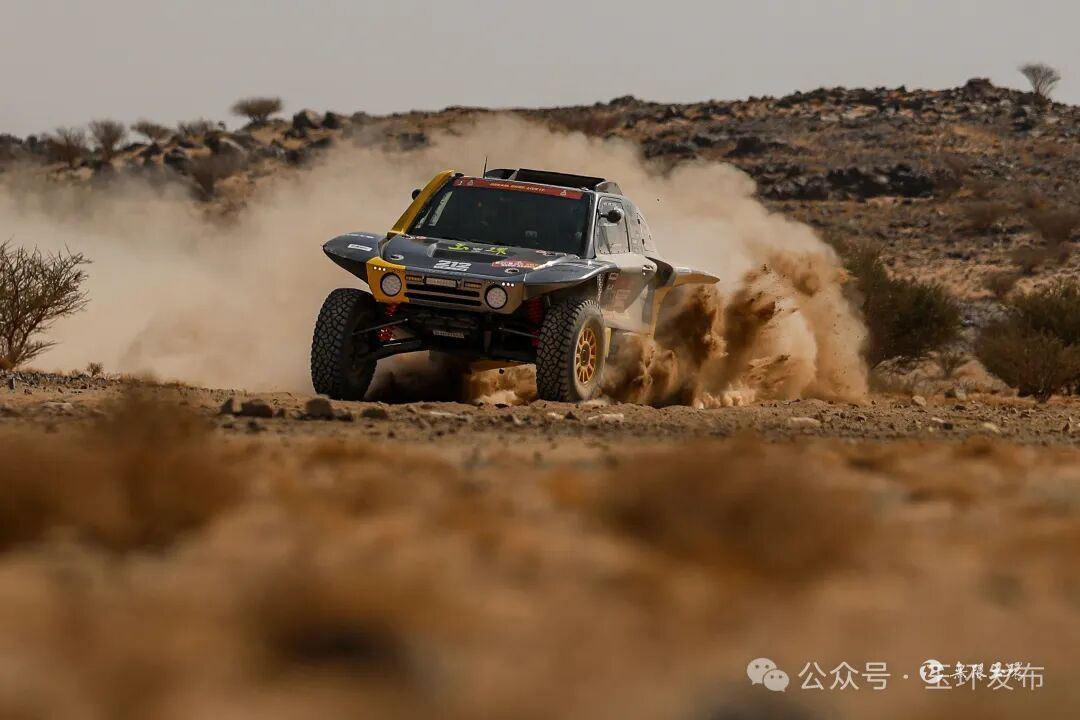 2015218210625736704.jpg 图片