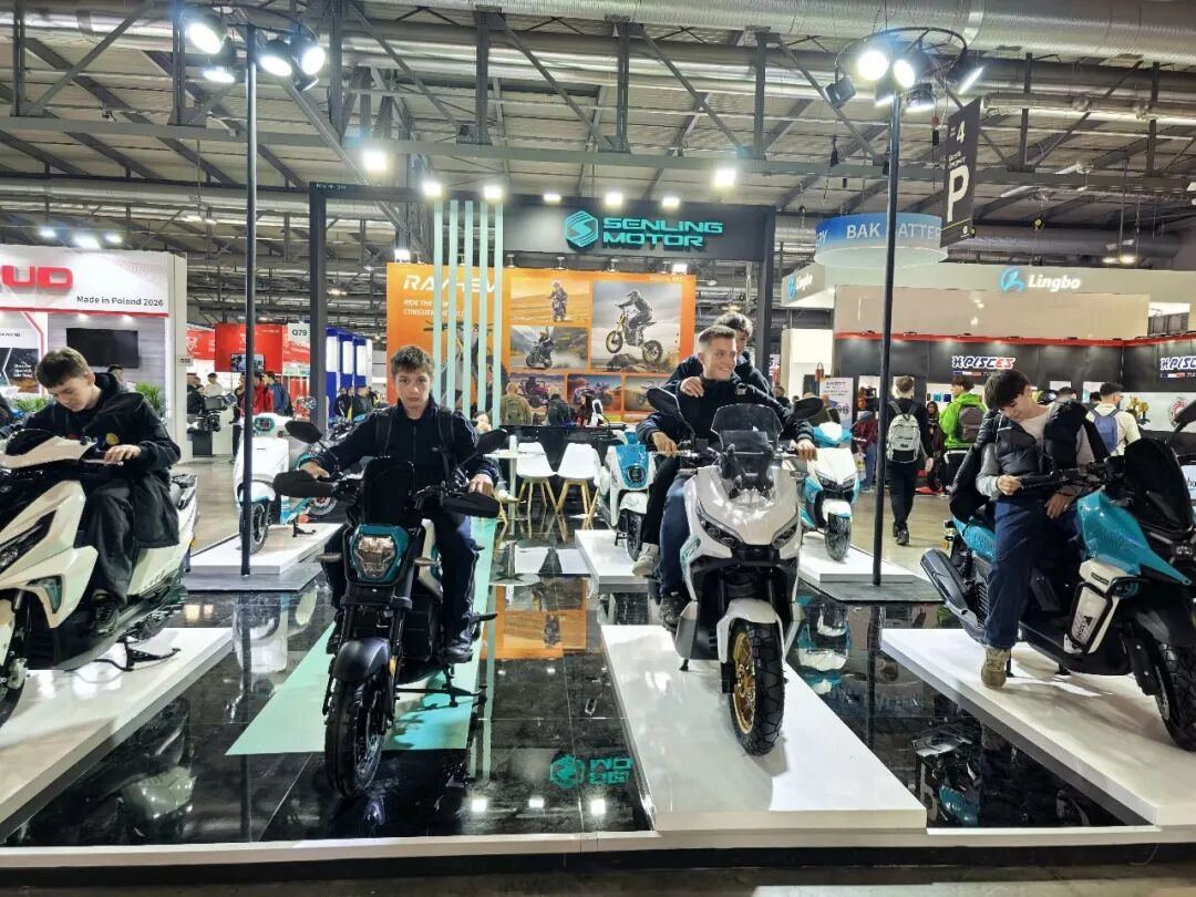 2028743342132482048.jpg 图片