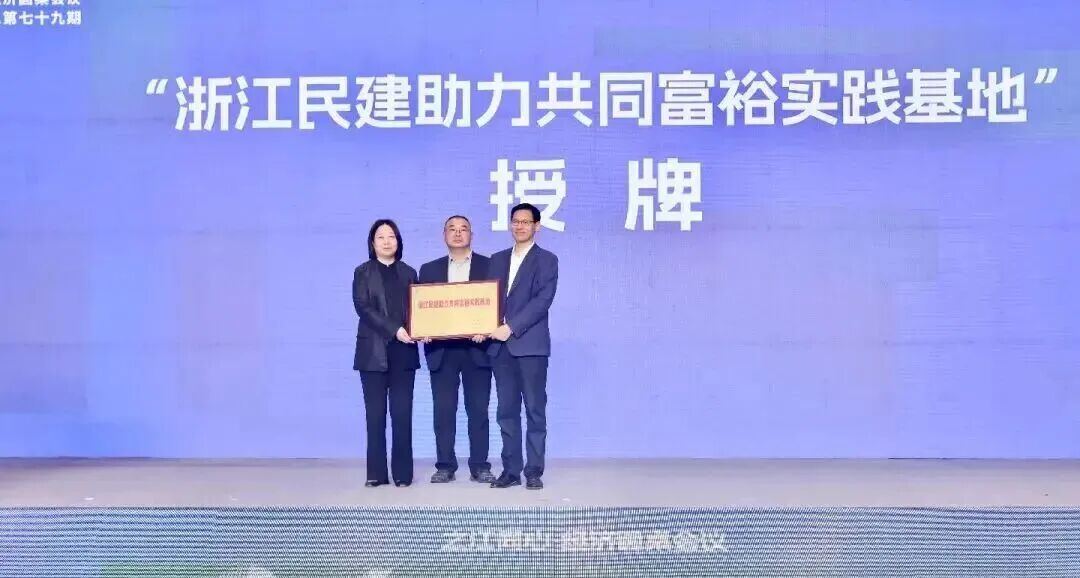 2049323816546410496.jpg 图片