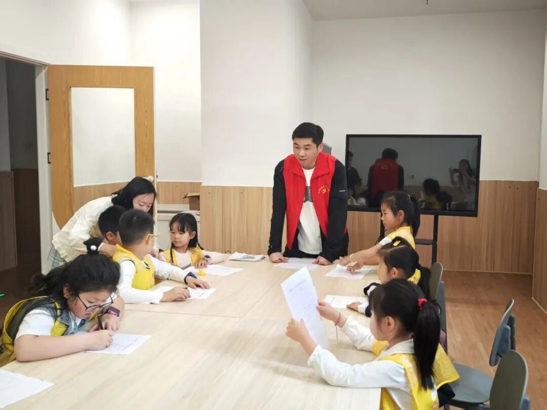 2049672781146038272.jpg 图片