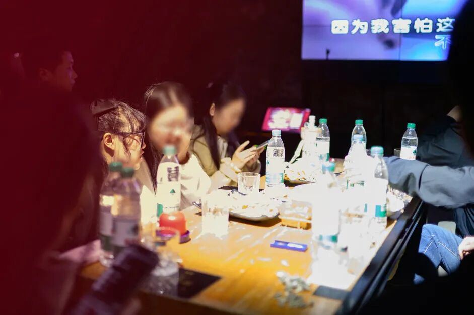2057778652166172672.jpg 图片