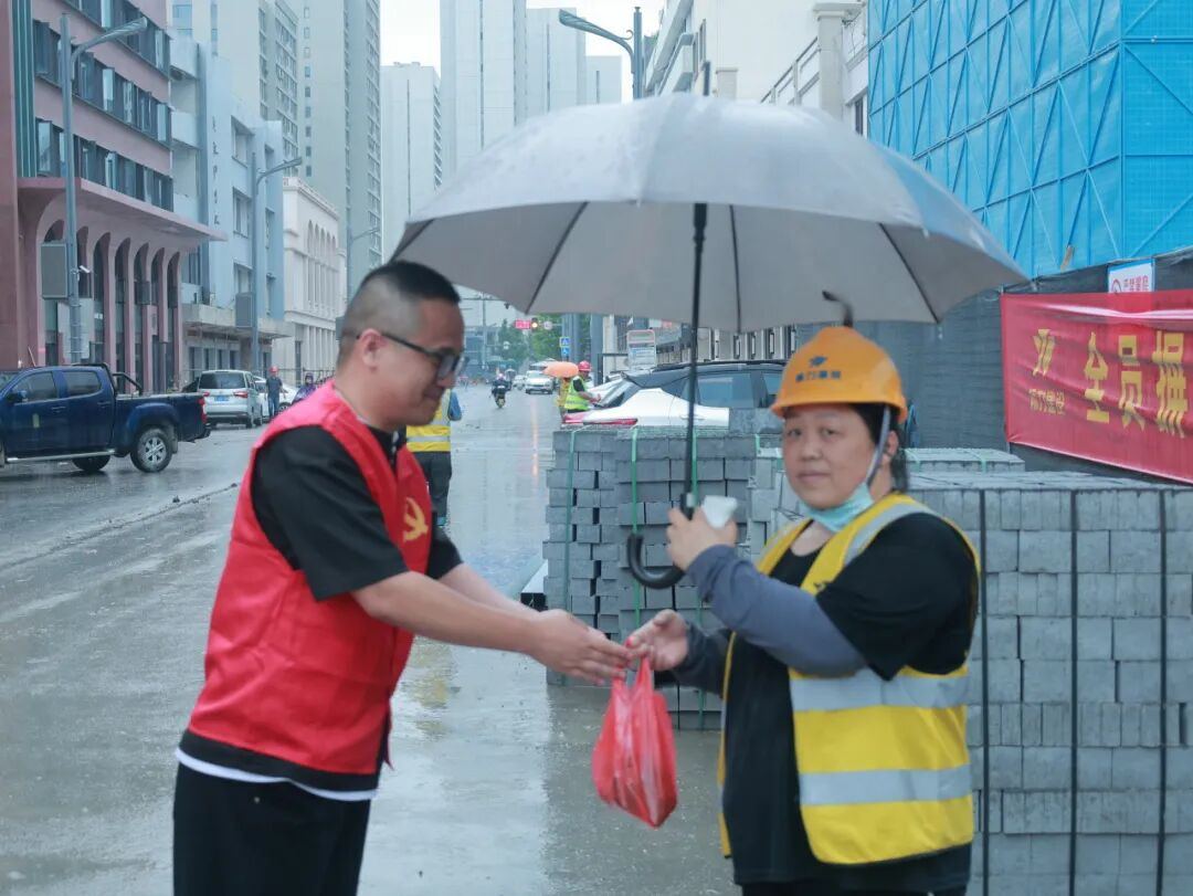 2067793838256046080.jpg 图片
