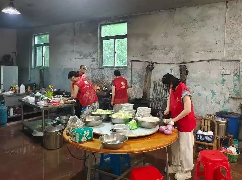 2086705688100147200.jpg 图片