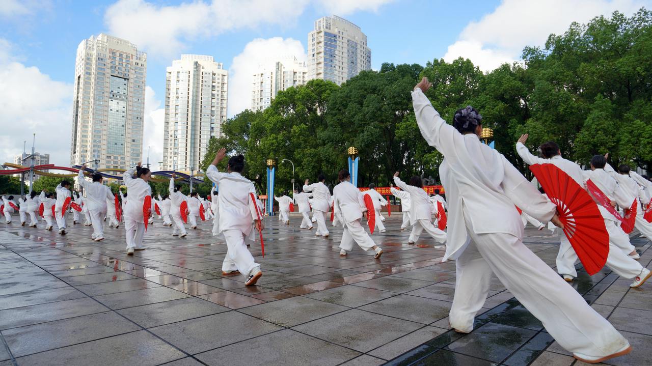 夏练三伏不畏暑 路桥武协三百健儿展英姿-台州频道