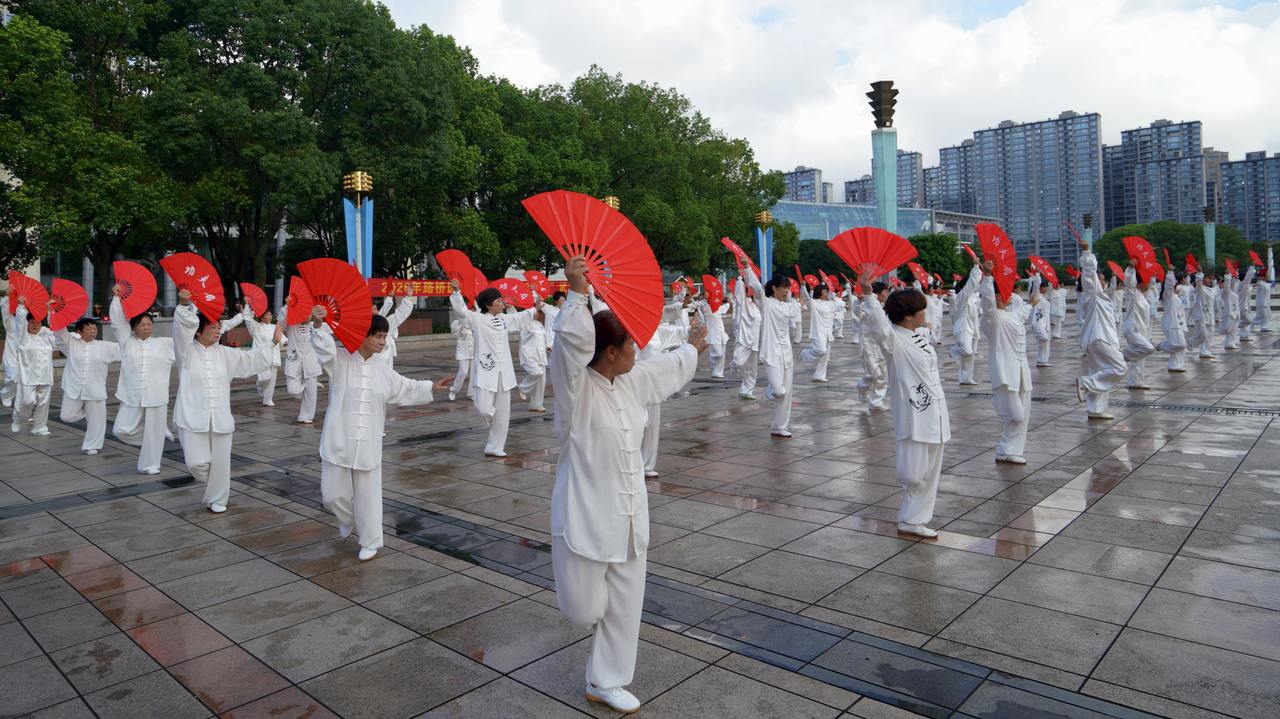夏练三伏不畏暑 路桥武协三百健儿展英姿-台州频道