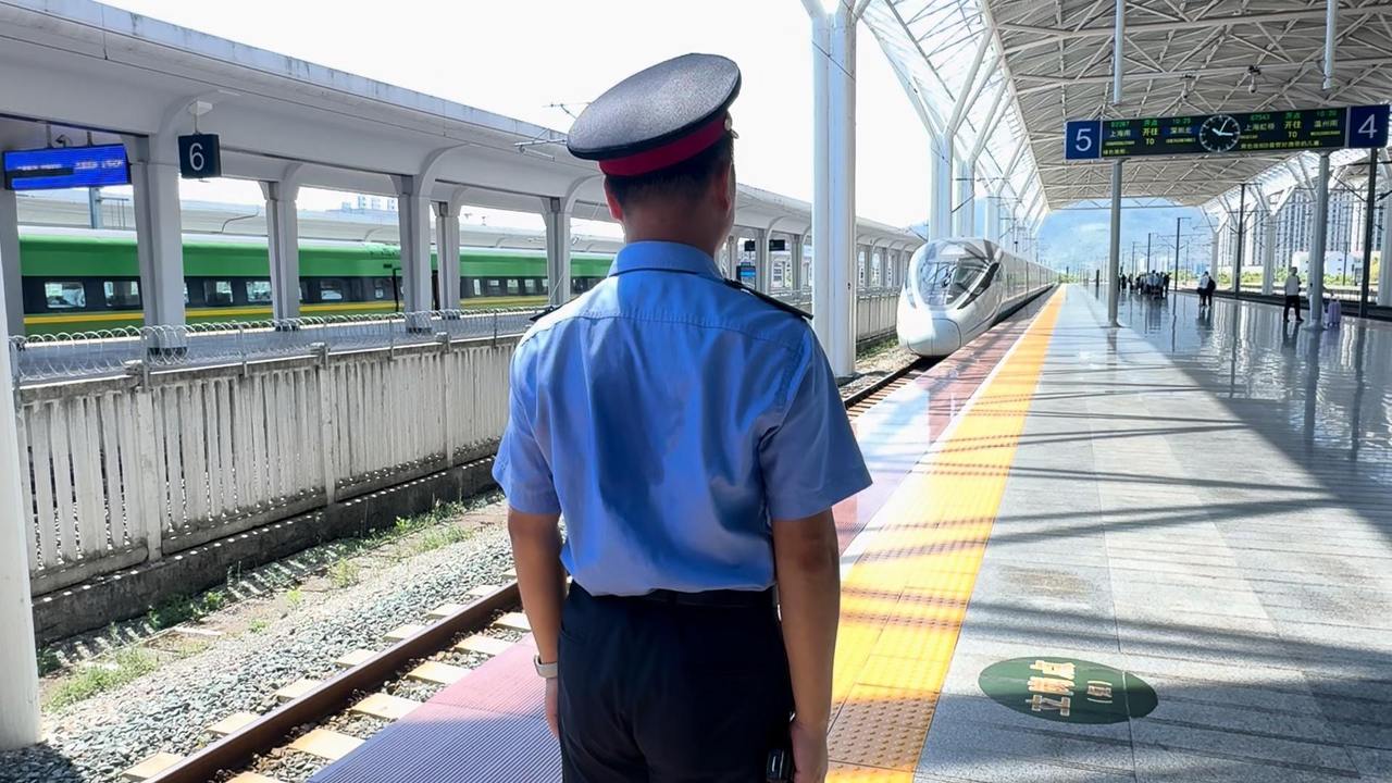 微信图片_20260824182142_94_1214_副本.jpg