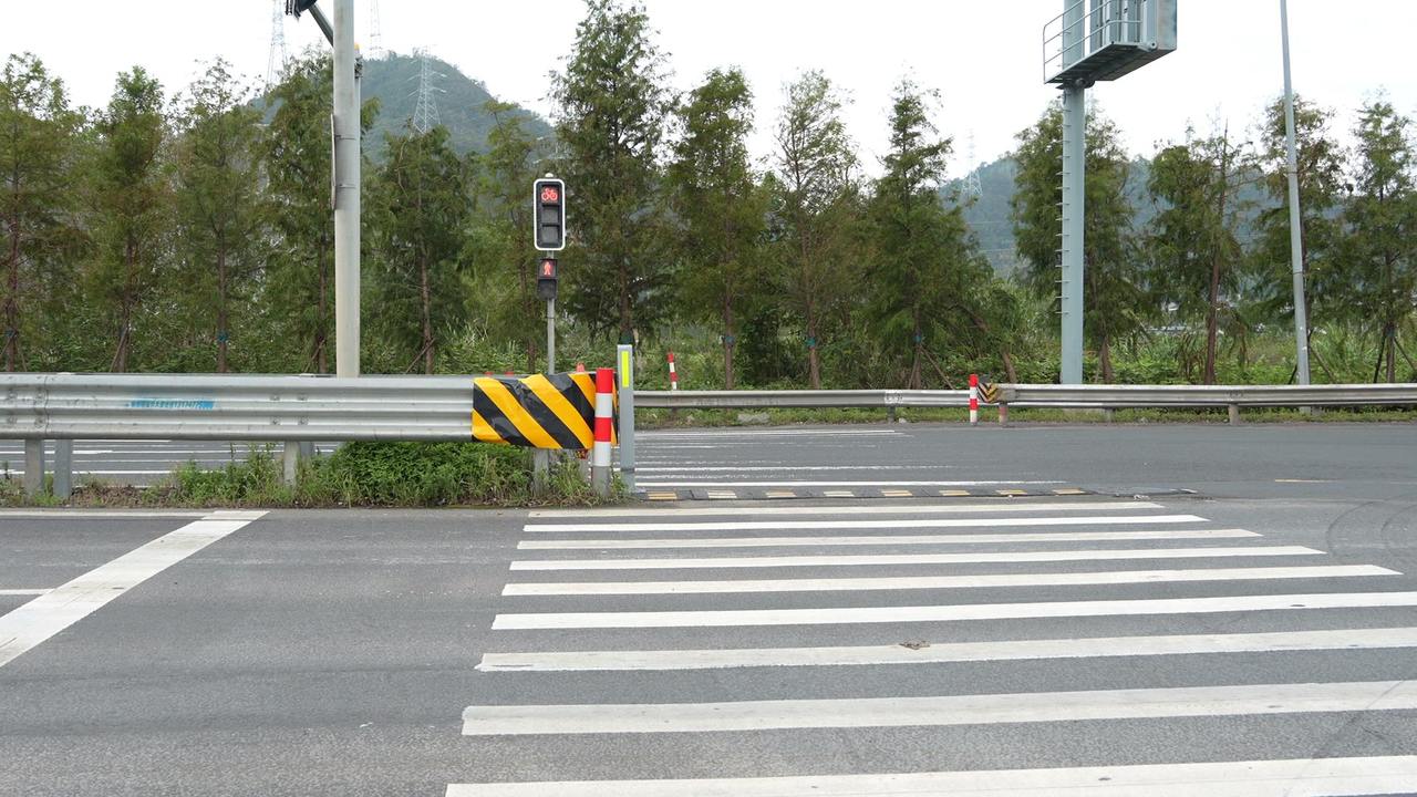 2093298287560822784.jpg