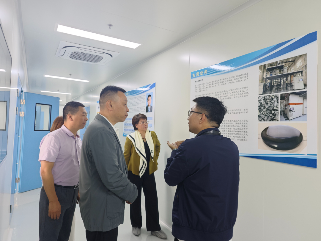 2111086893985632256.jpg 微信图片_20261012154536_202_350.jpg