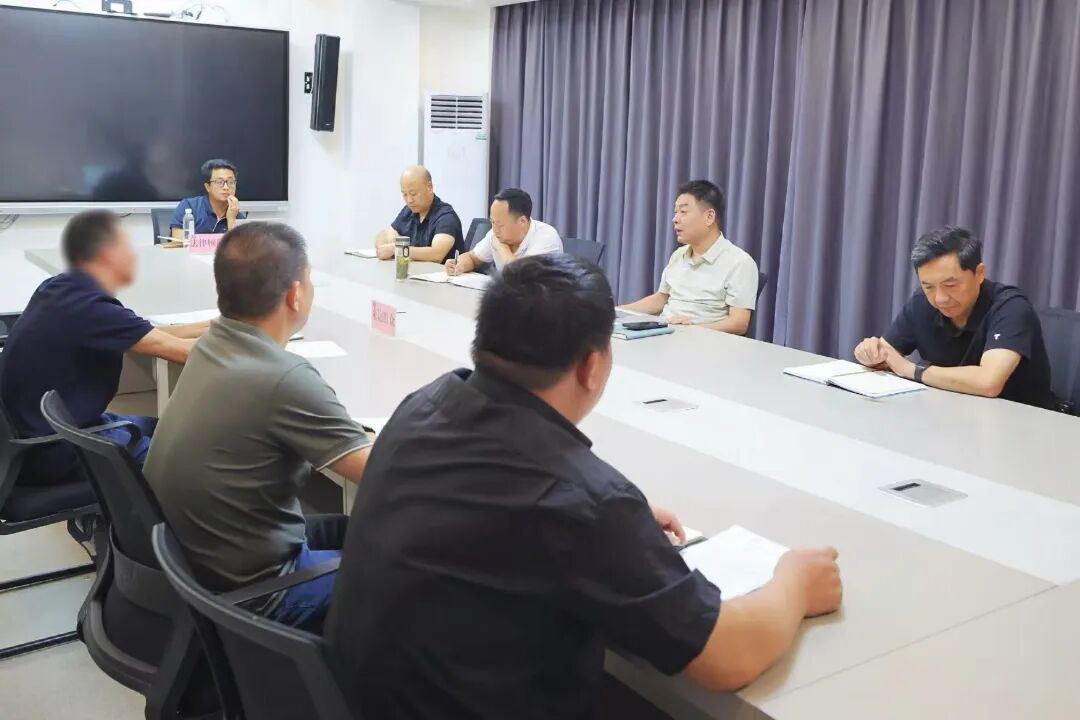 梁海刚在接访时强调 在法理情有机统一中把工作做到群众心坎上