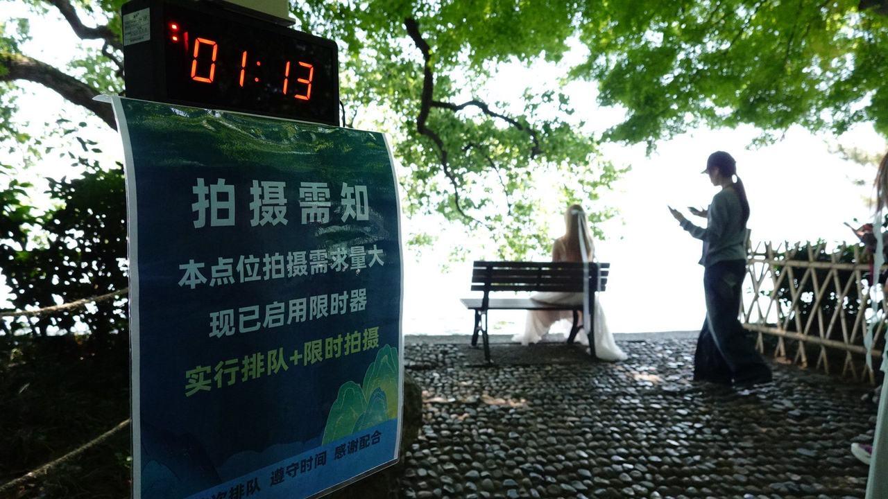 2064577355807776768_1280px.jpg