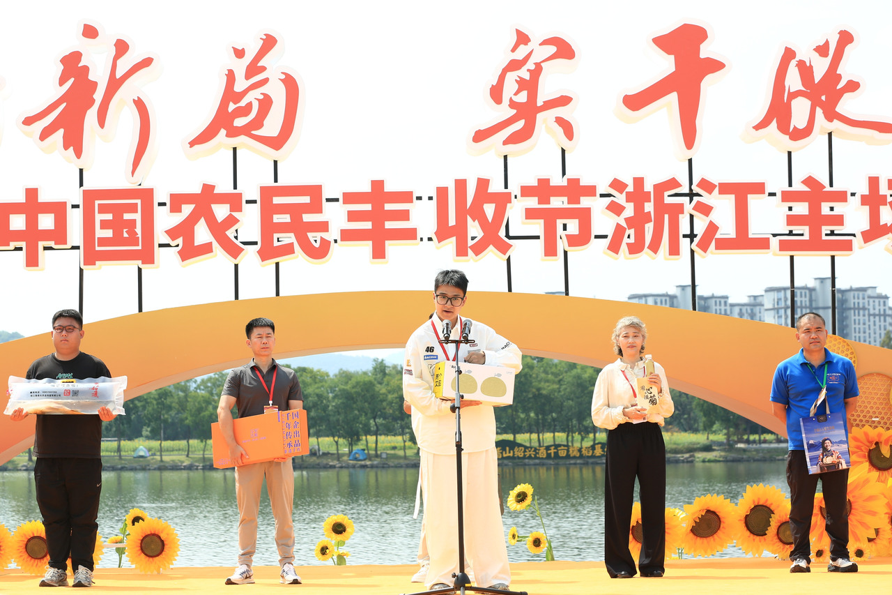 04cb8eacaed7214f6288d08de8c59f5f.jpg