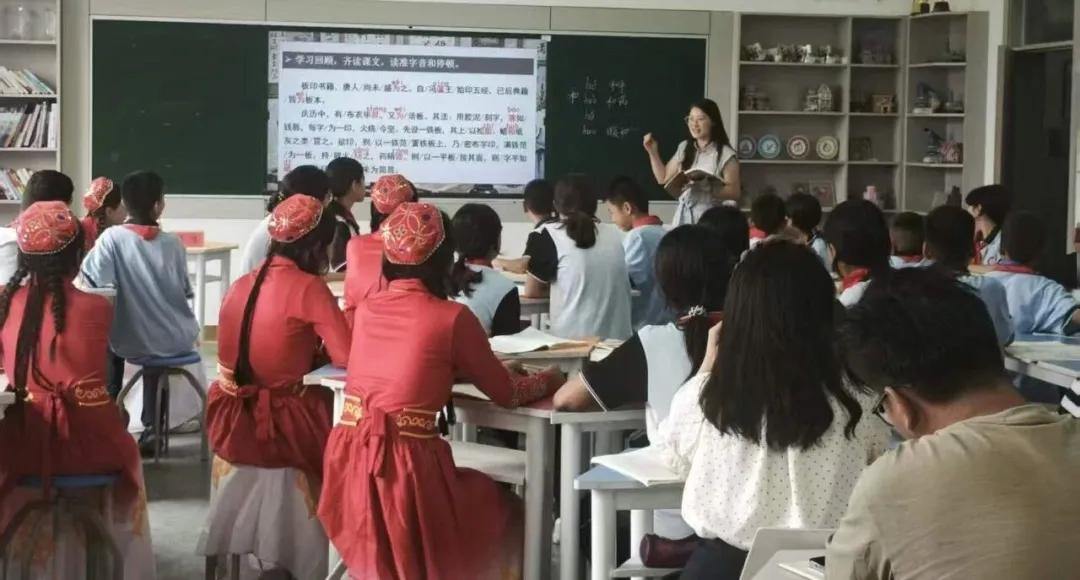 2066767860574662656.webp 图片