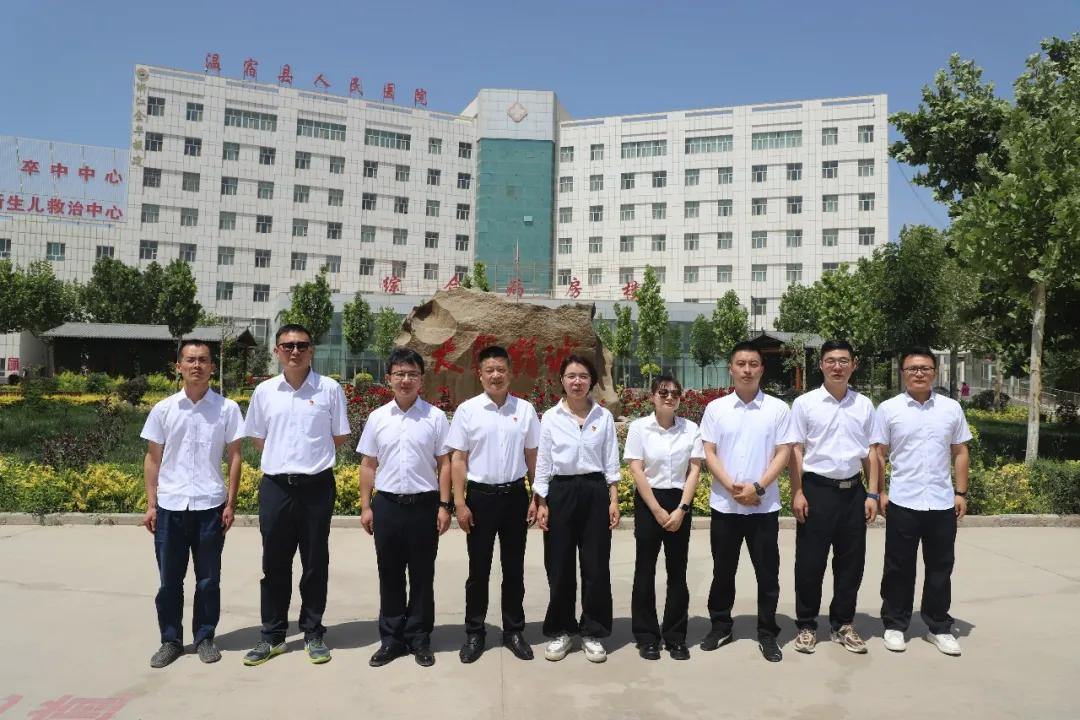 2064975338688950272.webp 图片
