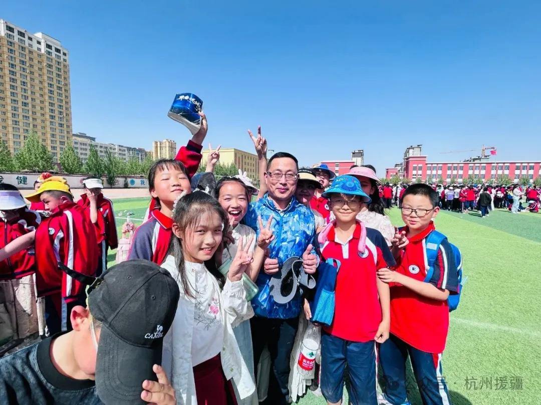 2066768265320804352.webp 图片