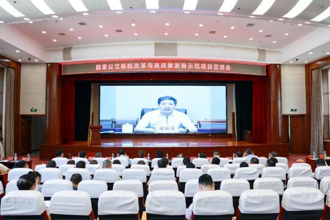 2077288172345081856.webp 图片