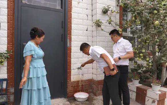 2092163528948387840.webp 图片