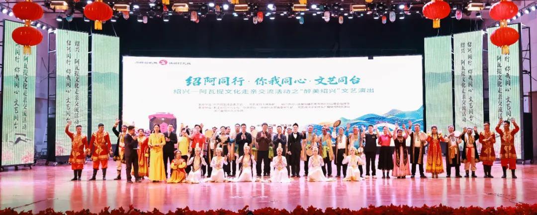 2053648879164792832.webp 图片