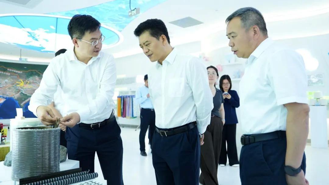2072938566446465024.webp 图片