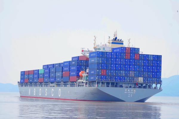 宁波这个项目入选国家示范!万吨级纯电动集装箱海船明年建成