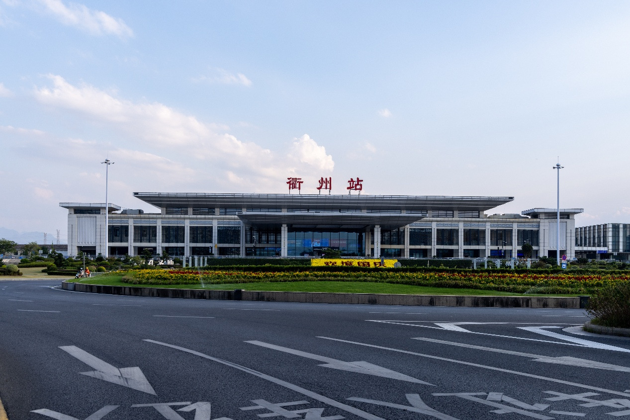衢州站变身高颜值 “有礼窗口”,这些便民设计超圈粉