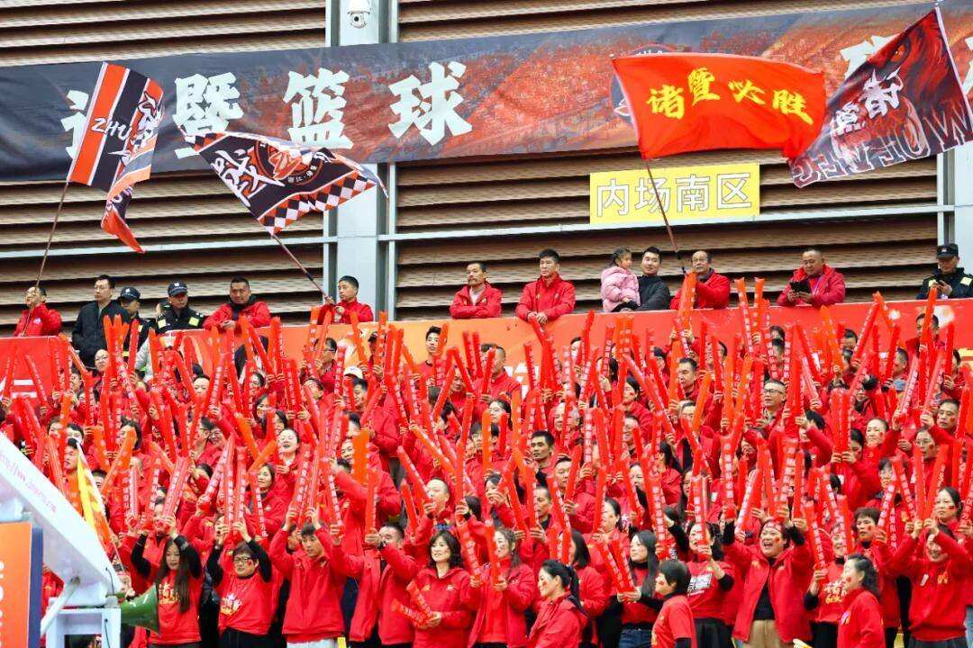 1999843317117747200.webp 图片