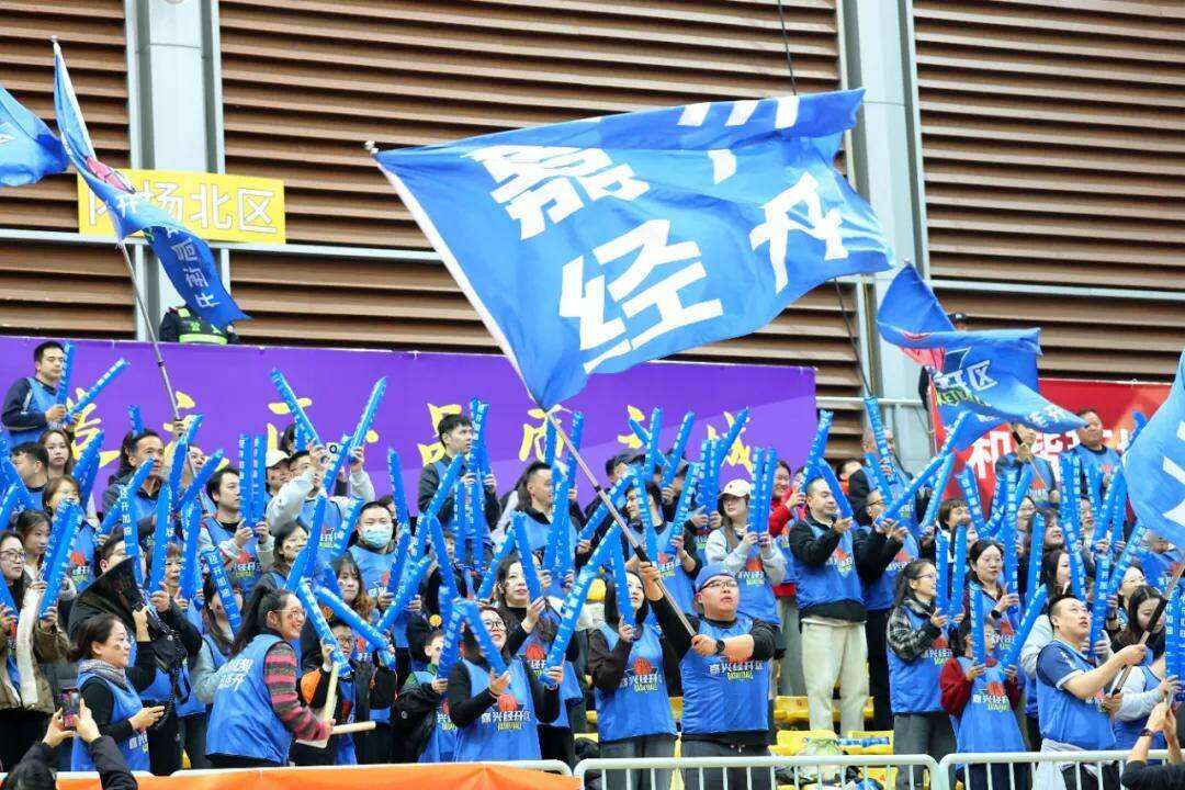 1999843317260353536.webp 图片